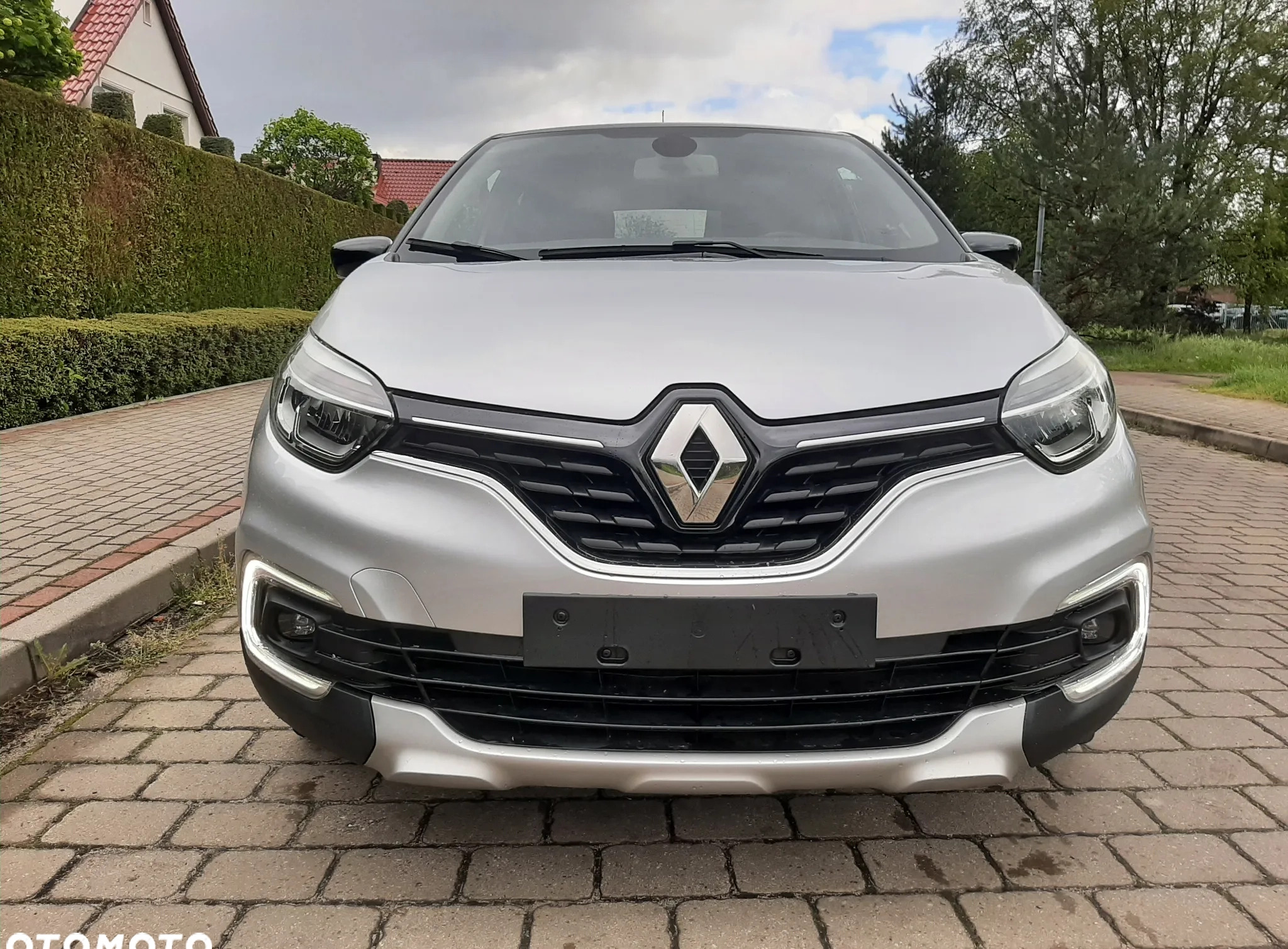 Renault Captur cena 54900 przebieg: 56959, rok produkcji 2019 z Łaziska Górne małe 254